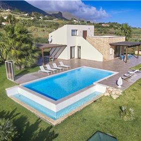 4  bedroom villa with pool, Scopello, sleeps 8